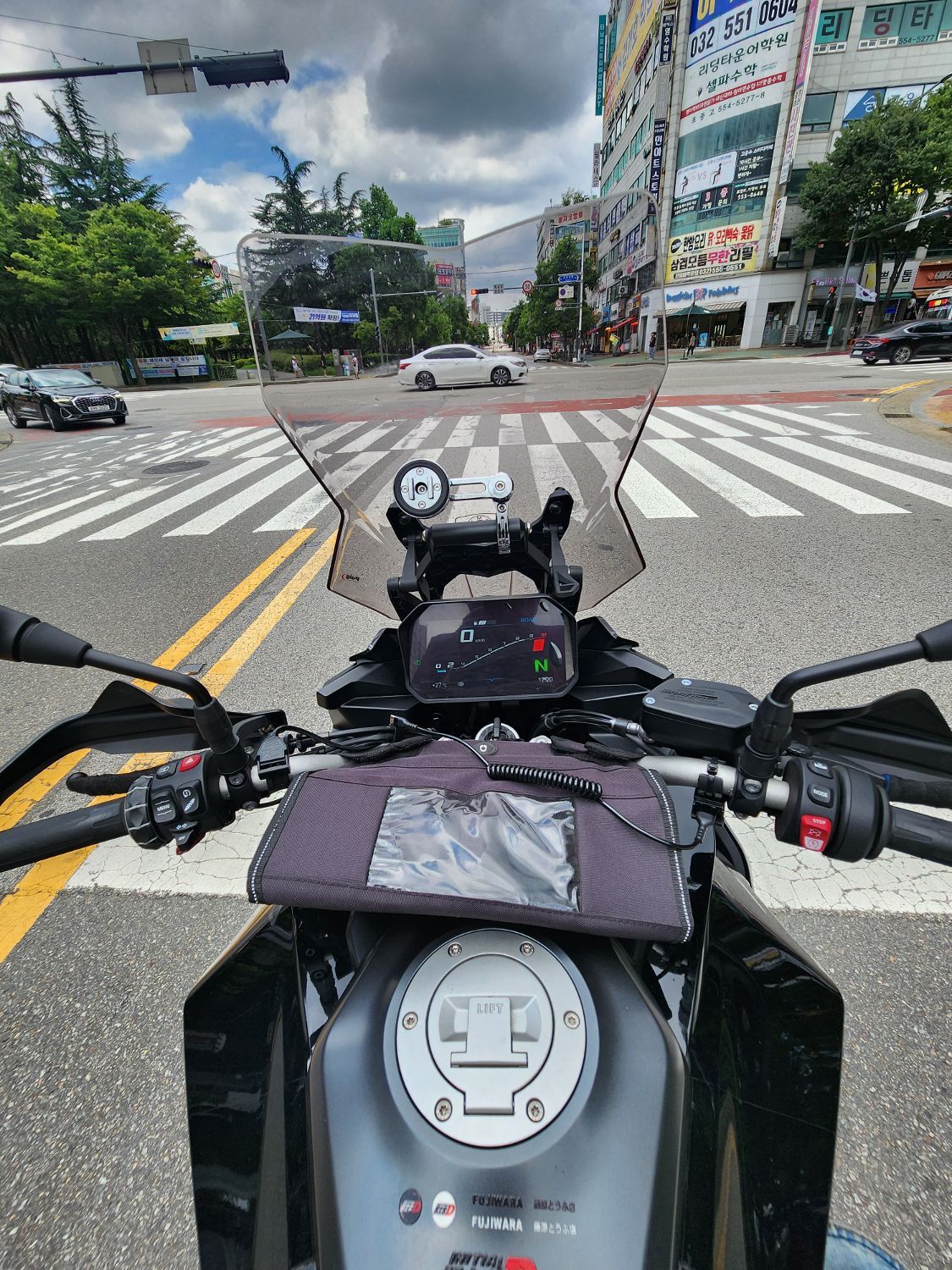 BMW F 900 XR 2022 네이비 사진 4