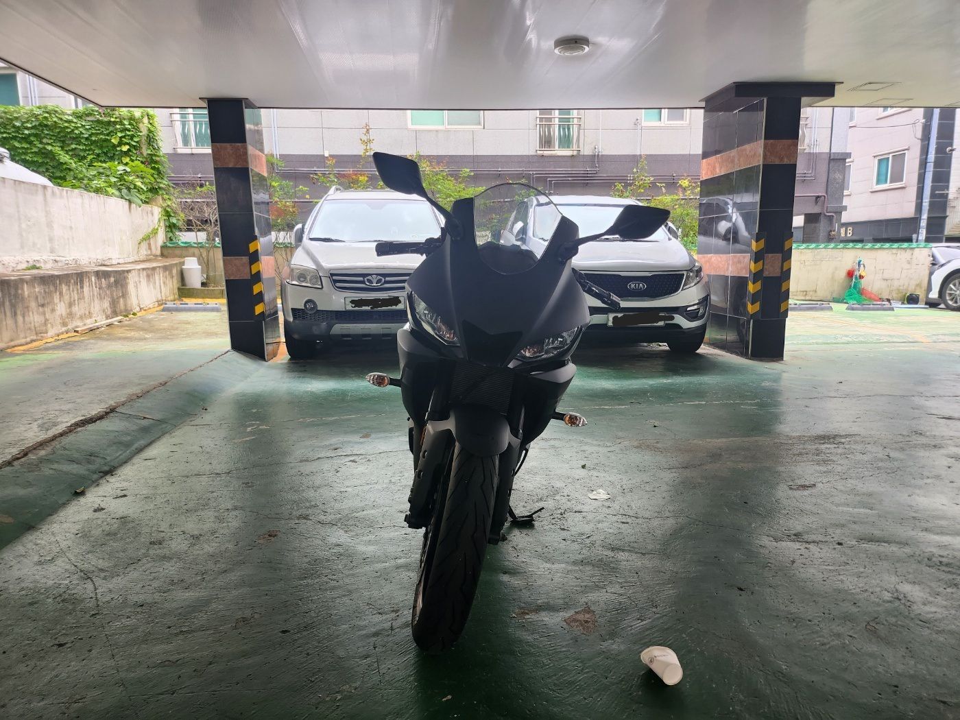 야마하 YZF R3 thumb 2