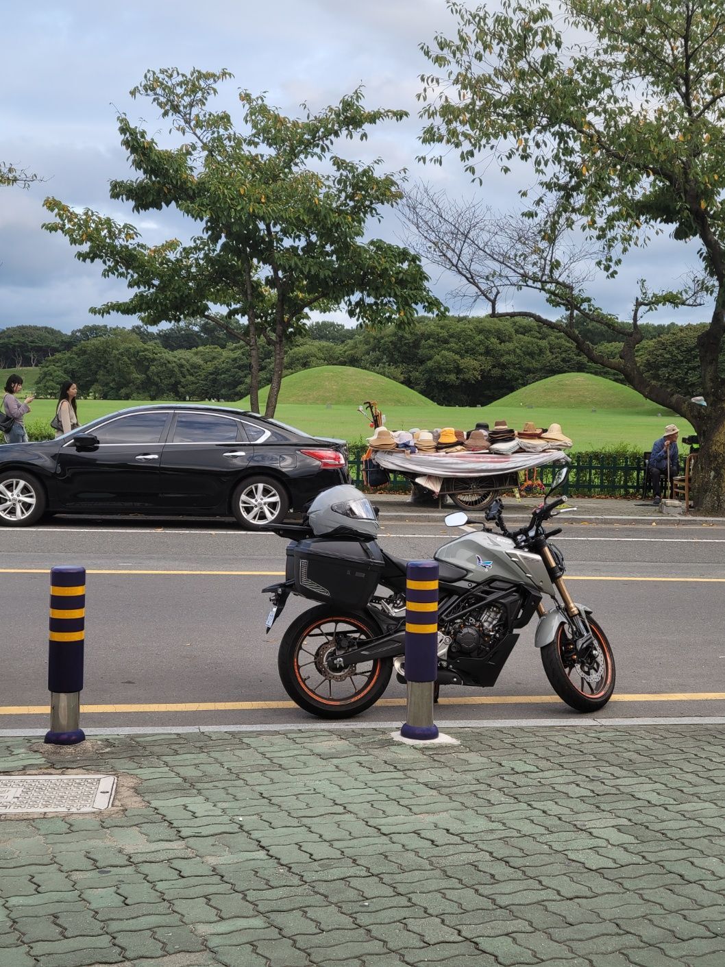 혼다 CB 125 R more