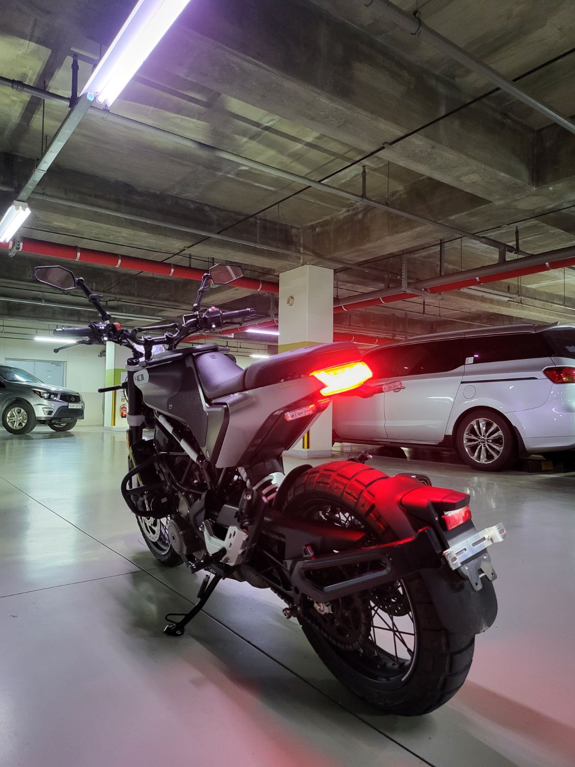 허스크바나 스바르트필렌 401 thumb 2