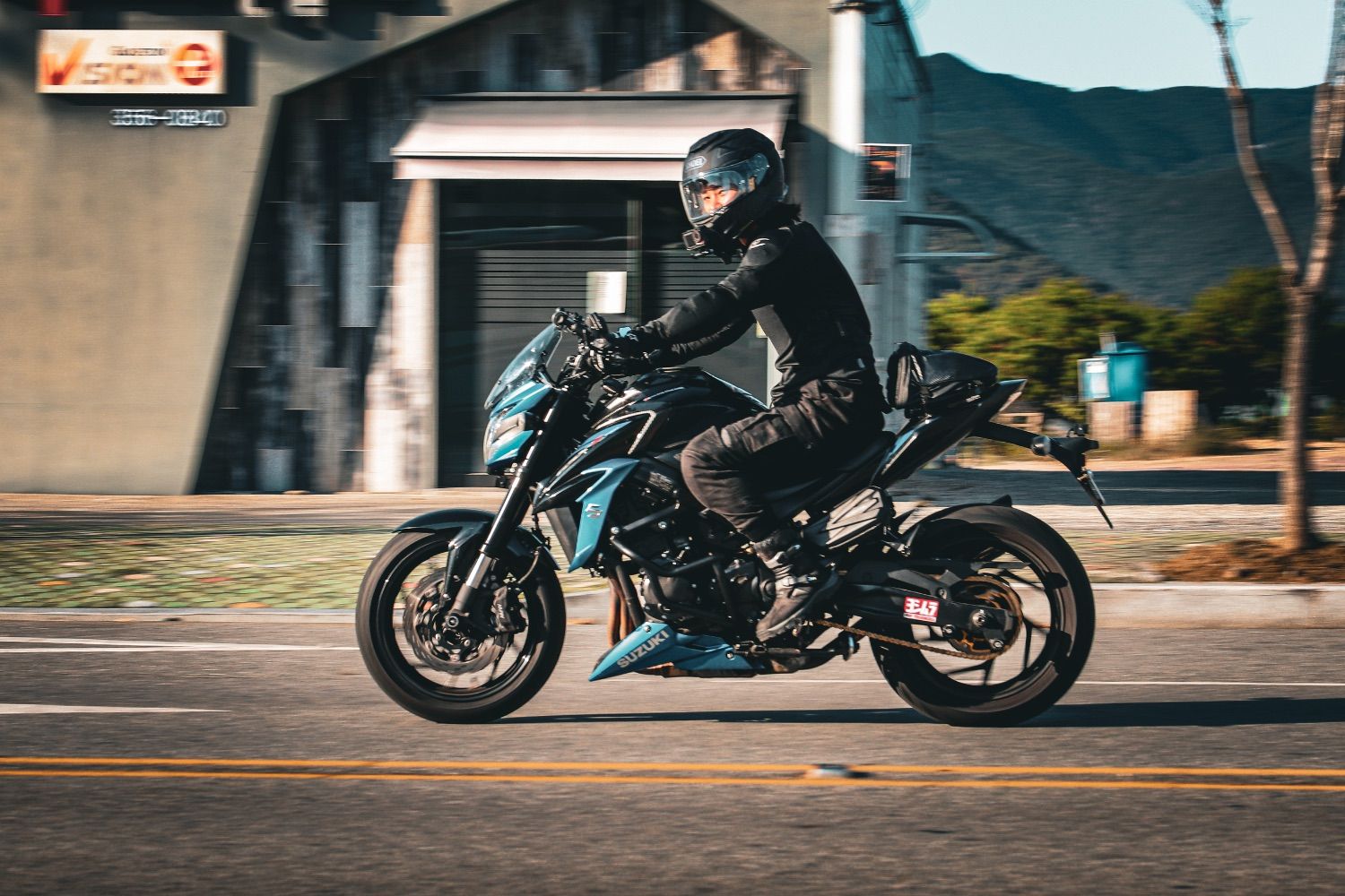 스즈키 GSX S 750 thumb 2