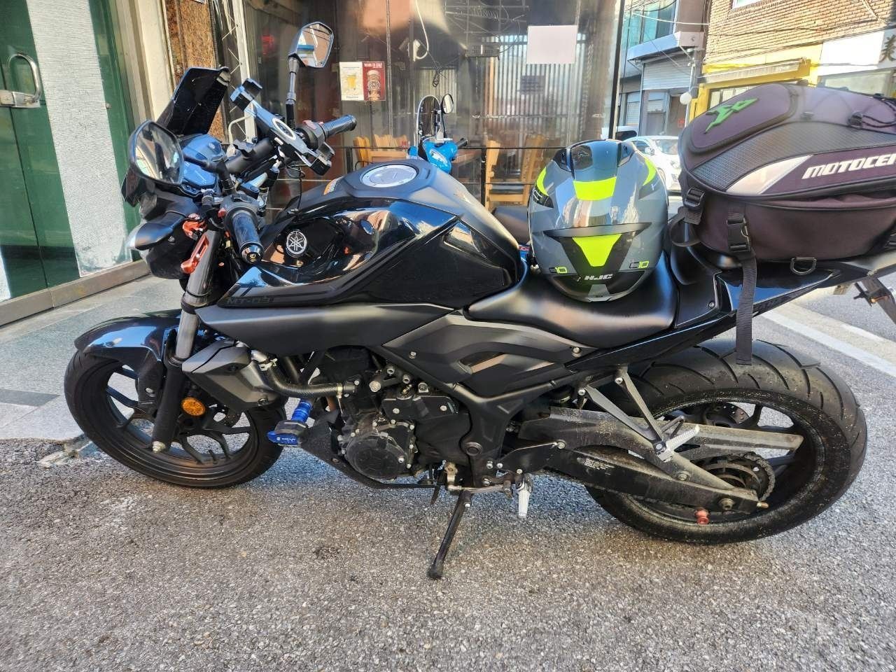 야마하 MT 03 more