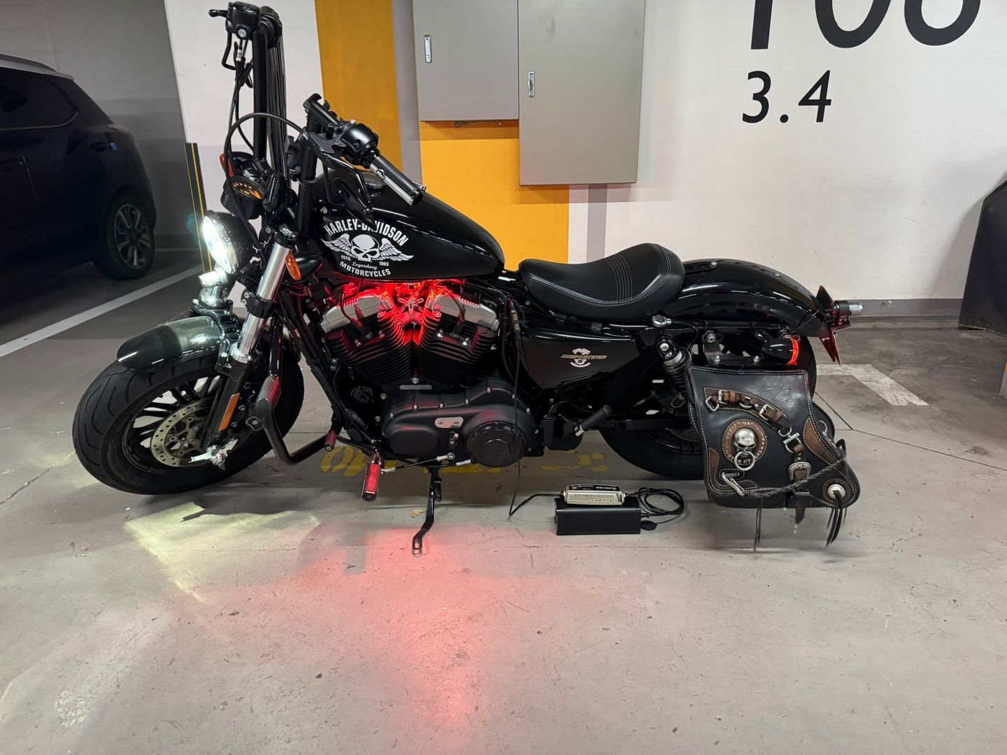 할리데이비슨 포티에잇 main