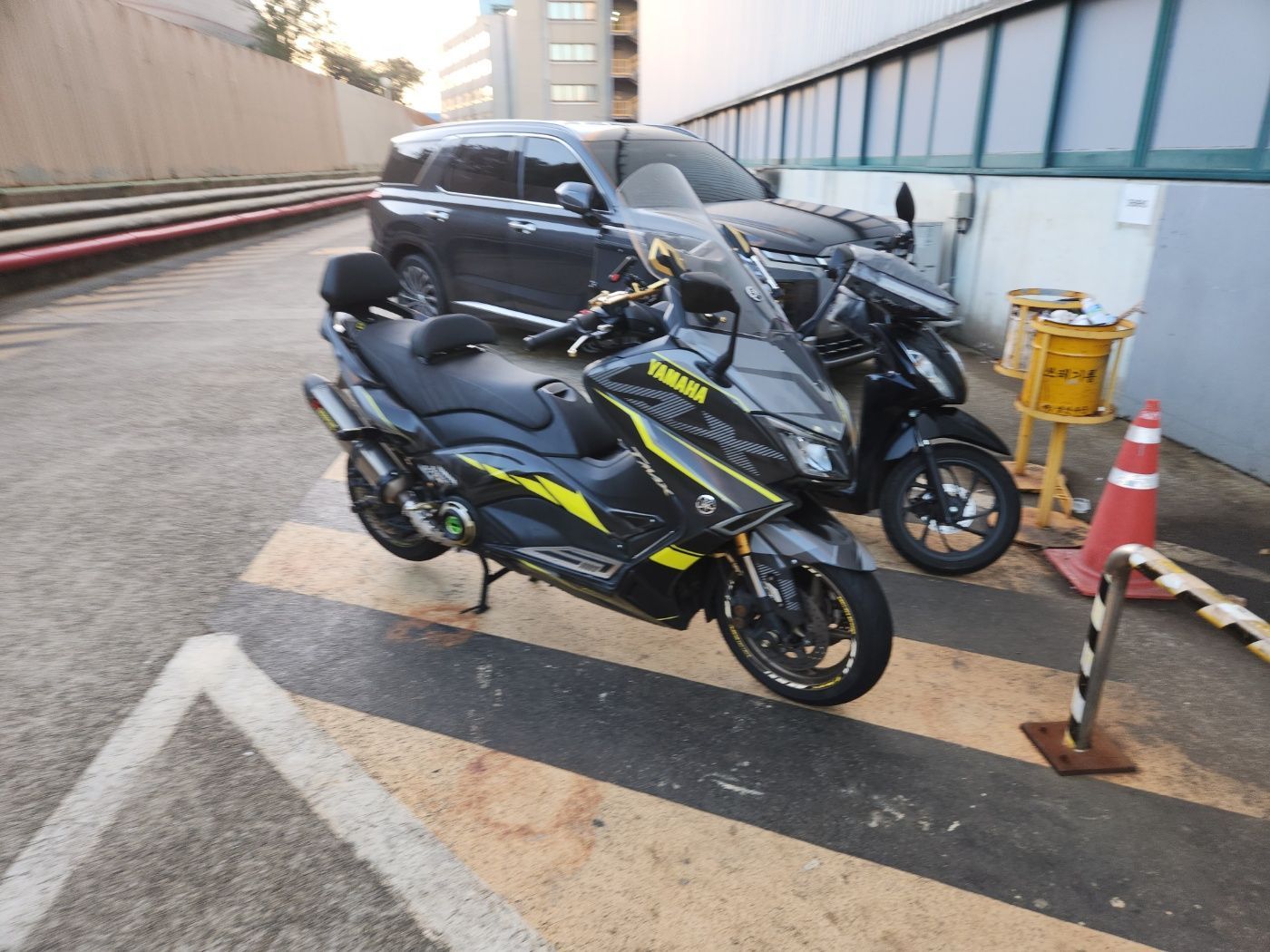 야마하 TMAX 530 thumb 2