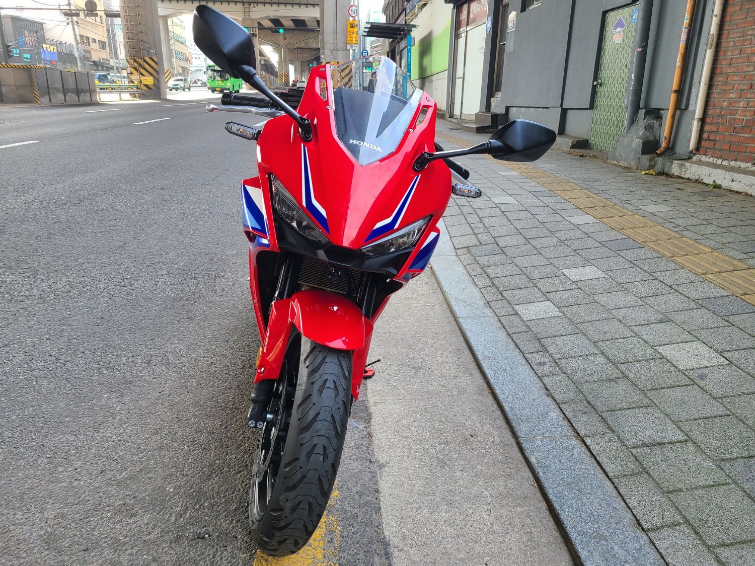 혼다 CBR 500 R thumb 2