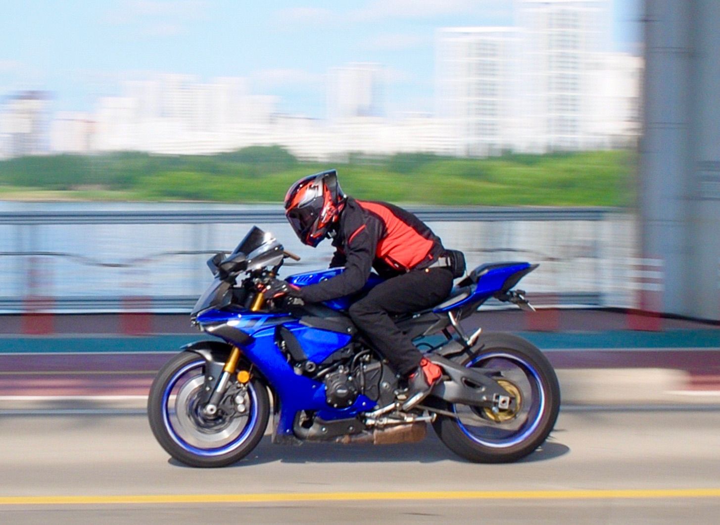 야마하 YZF R1 2018 블루 사진 6