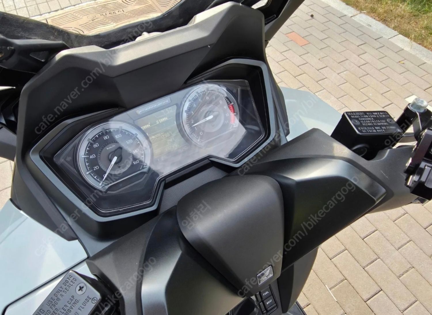 혼다 포르자 350 thumb 2