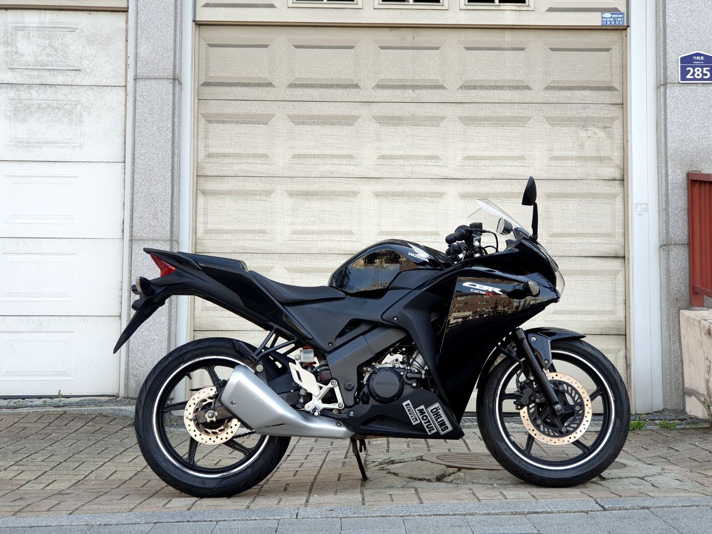 혼다 CBR 125 R main