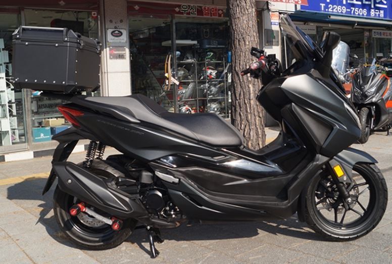 혼다 포르자 350 main