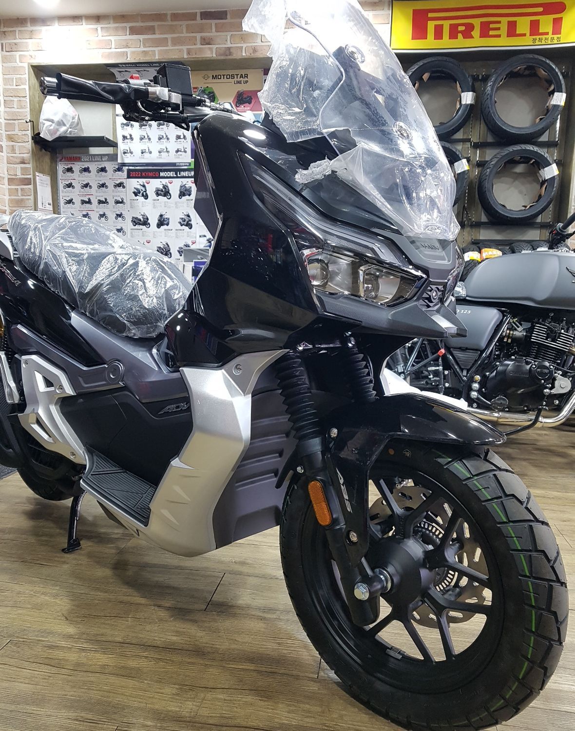 KR모터스 케이윈 125 main