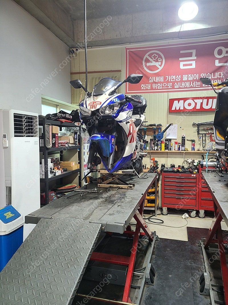 야마하 YZF R3 thumb 2