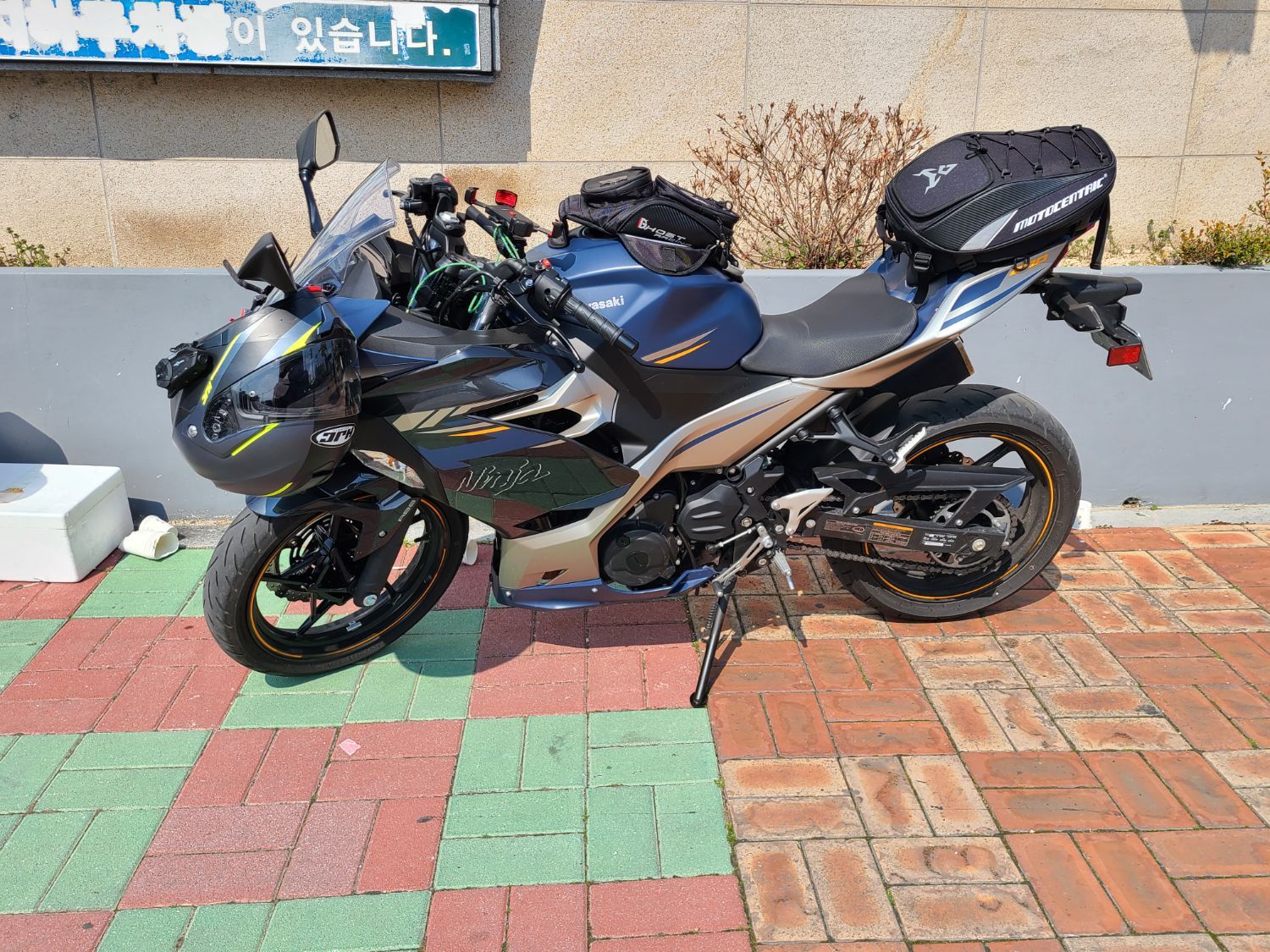 가와사키 닌자 400 ABS main