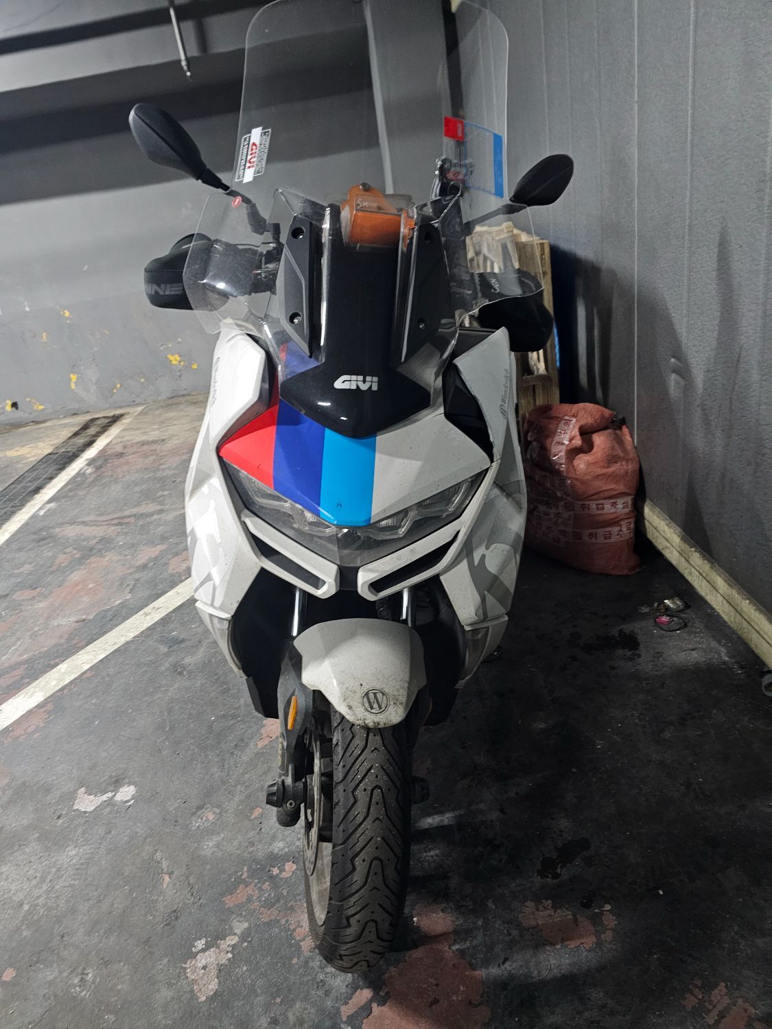 BMW C 400 GT thumb 2