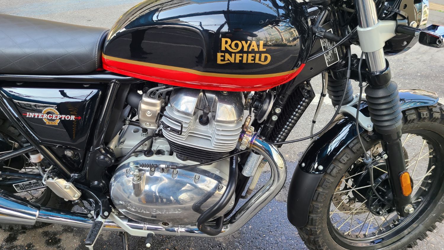 로얄엔필드 인터셉터 650 thumb 2
