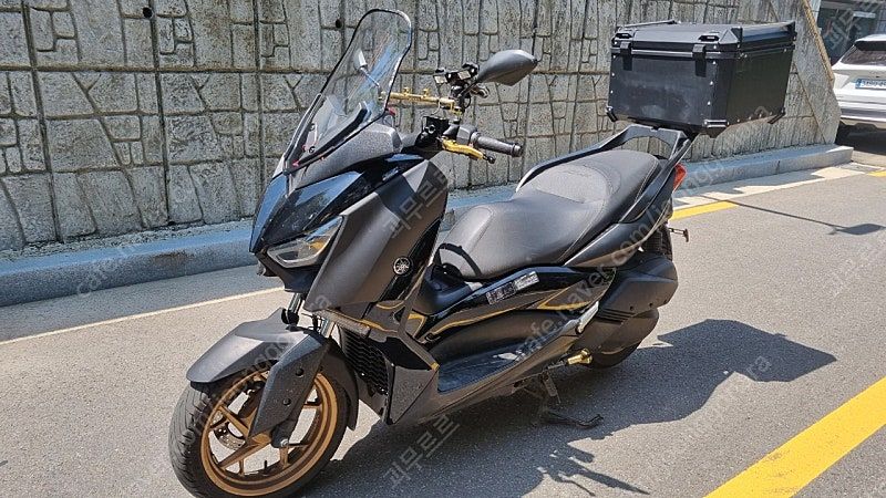 야마하 XMAX 300 ABS thumb 2