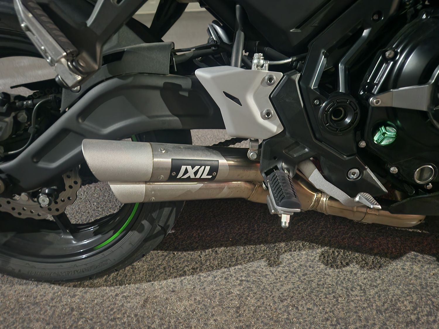 가와사키 닌자 650 more