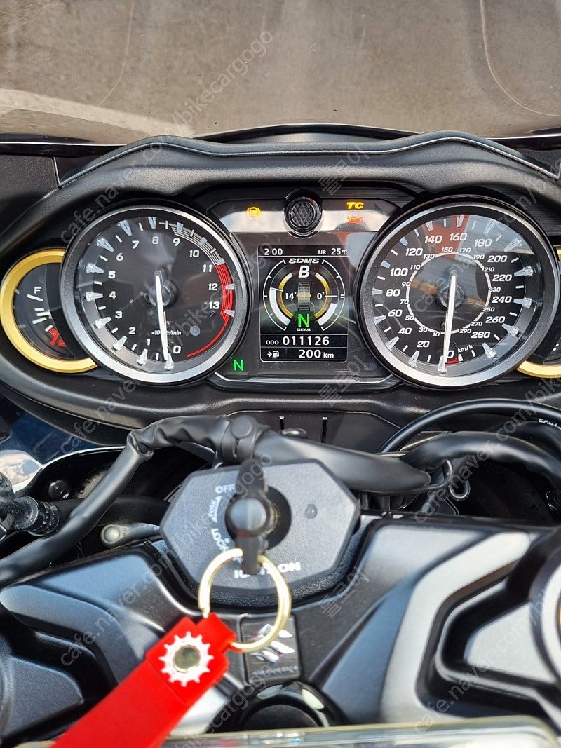 스즈키 하야부사 more