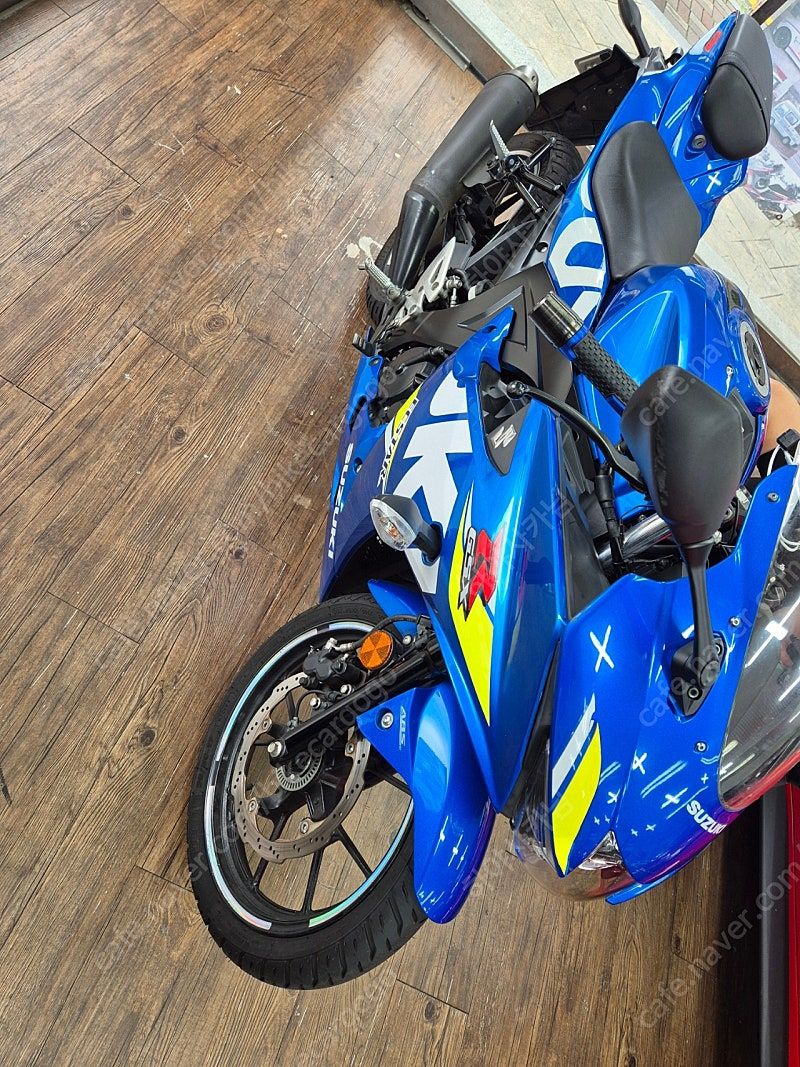 스즈키 GSX R 125 ABS thumb 2