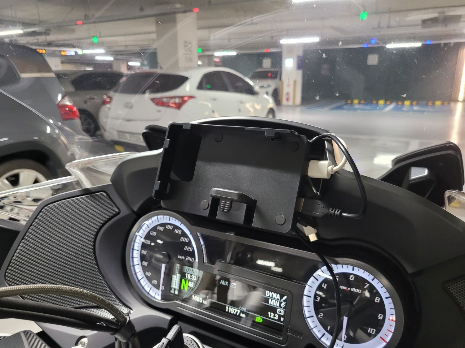 BMW R 1250 RT 2020 화이트 사진 6