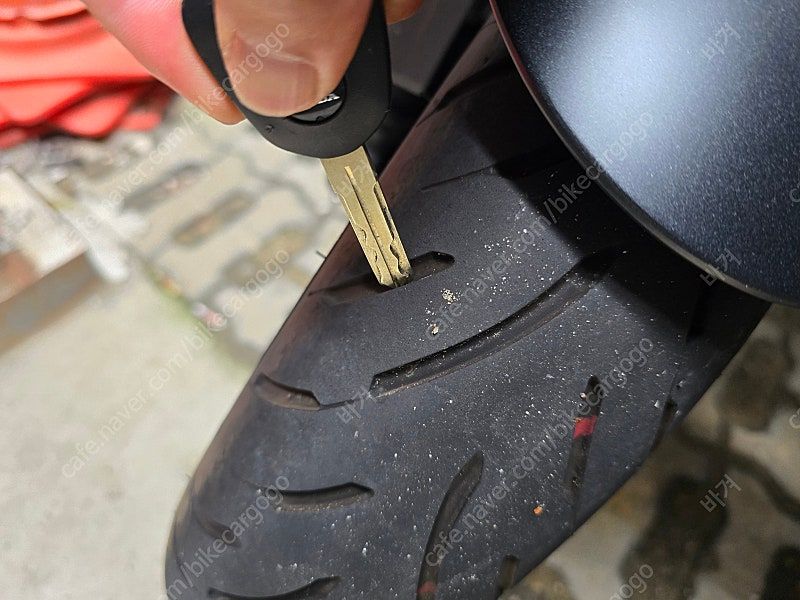 혼다 CB 300 R thumb 2