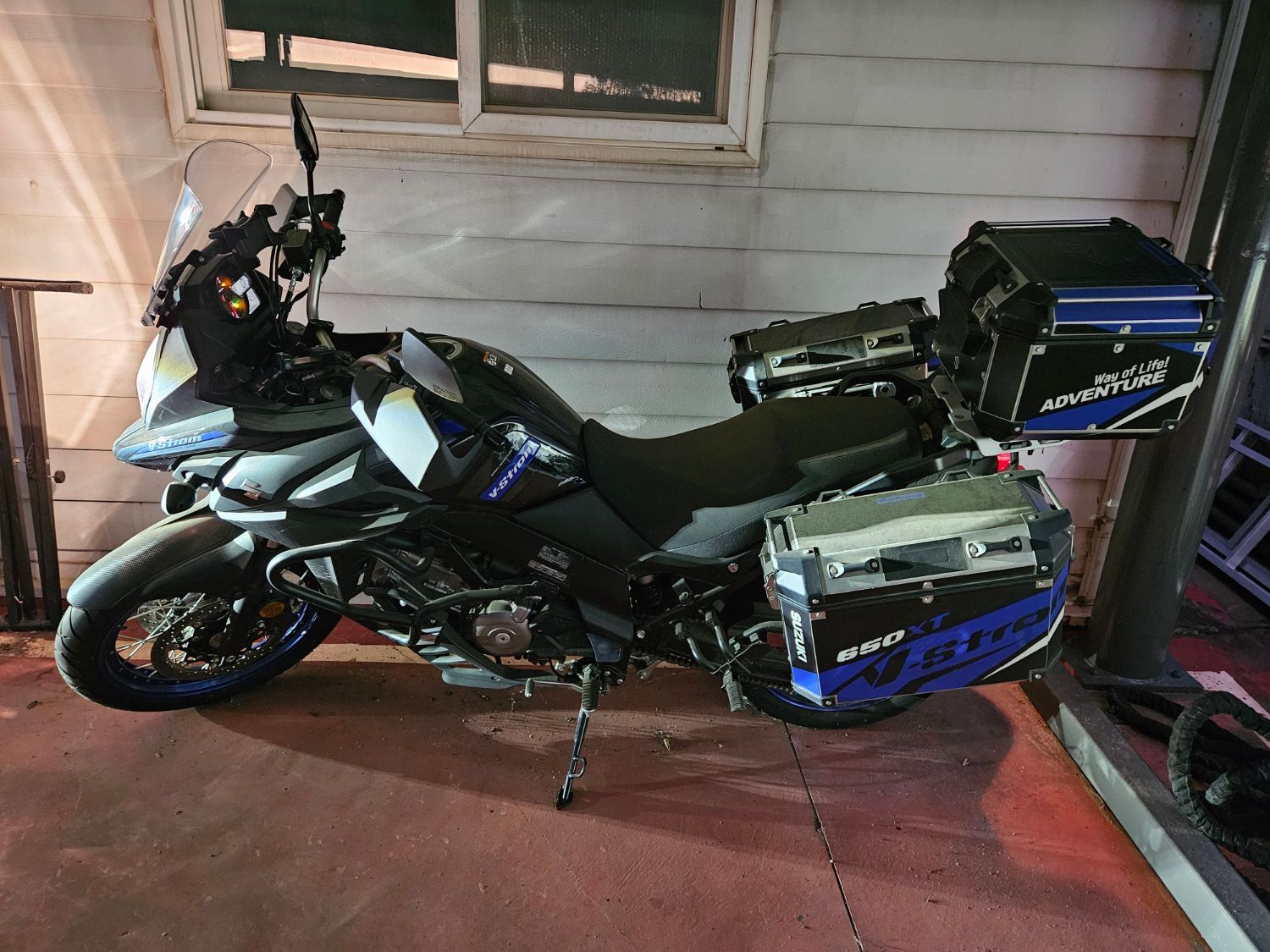 스즈키 브이스트롬 650 thumb 2