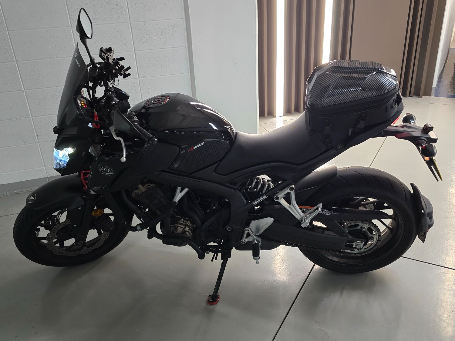 혼다 CB 650 F 2017 블랙 사진 1
