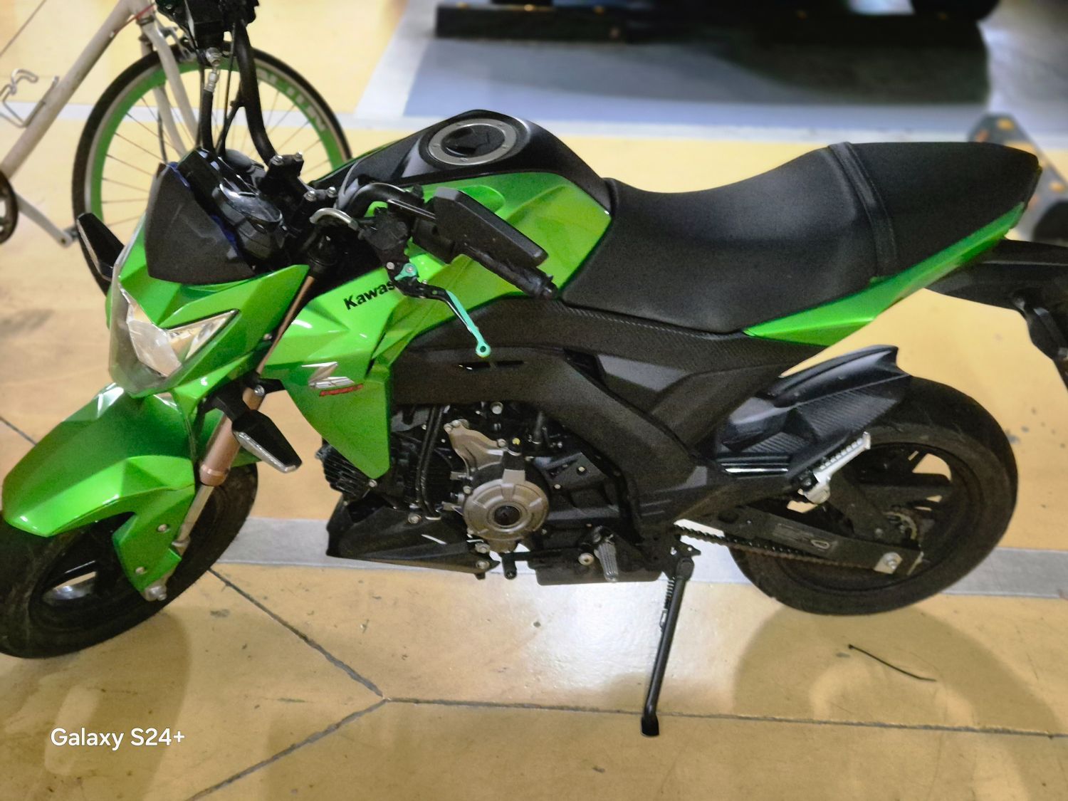 가와사키 Z 125 more