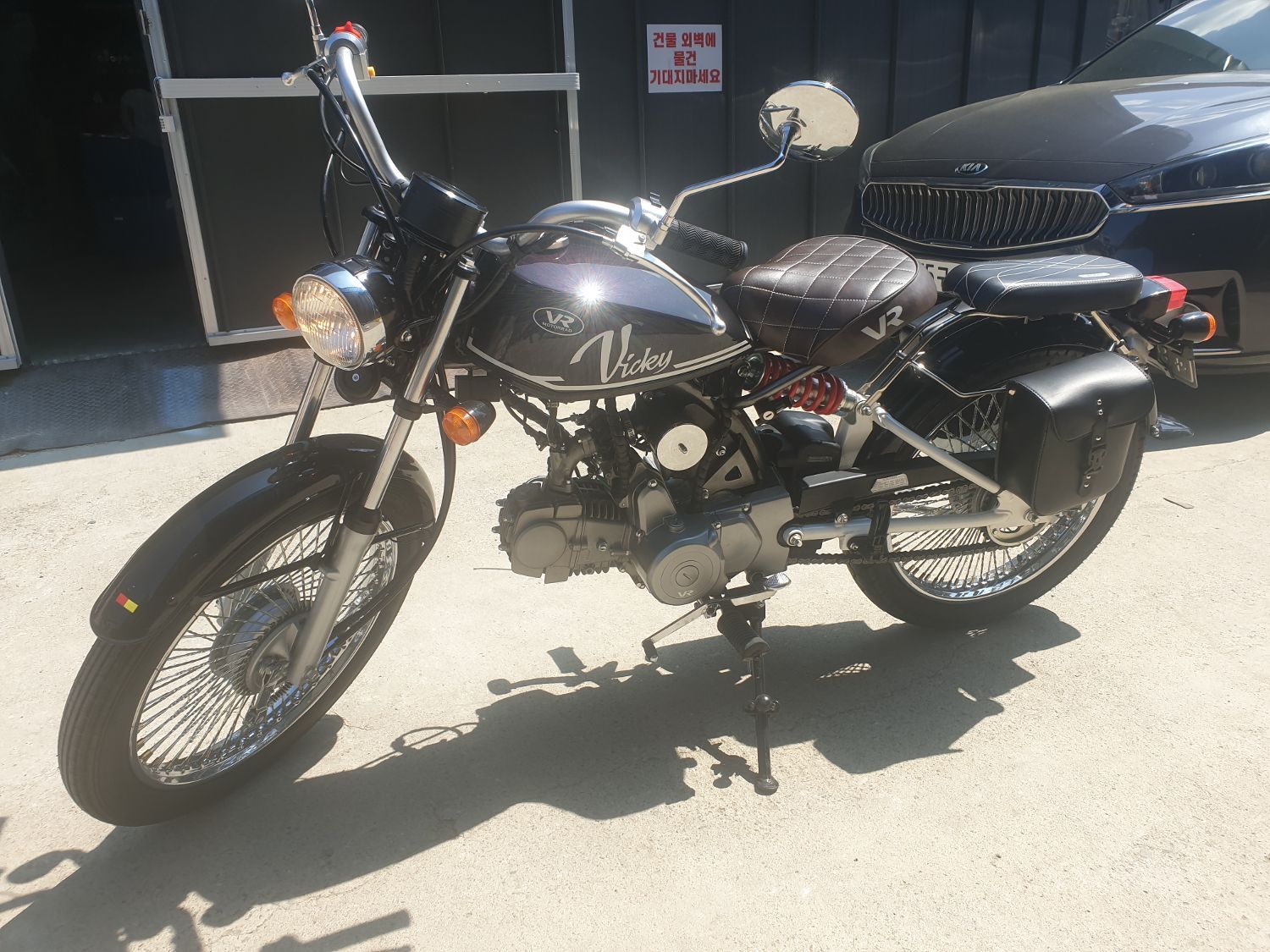 빅토리아 비키 125 more