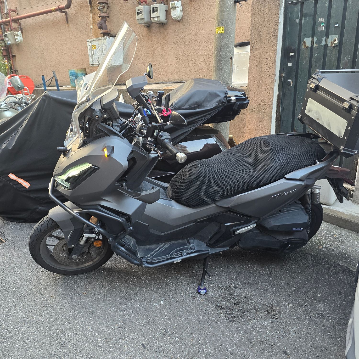 혼다 ADV 350 thumb 2