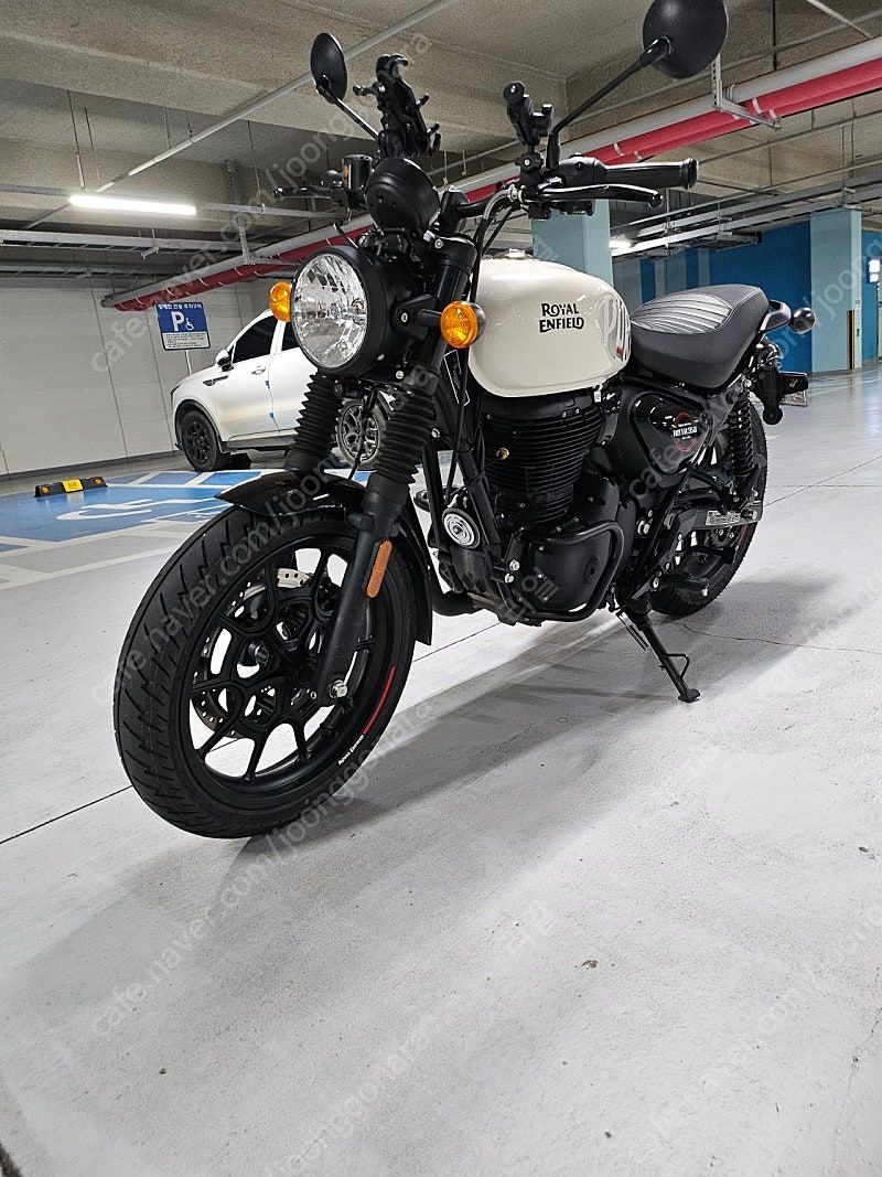 로얄엔필드 헌터 350 more