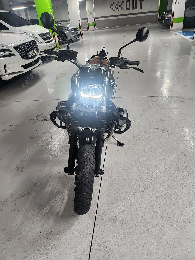 BMW R nine T 스크램블러 more