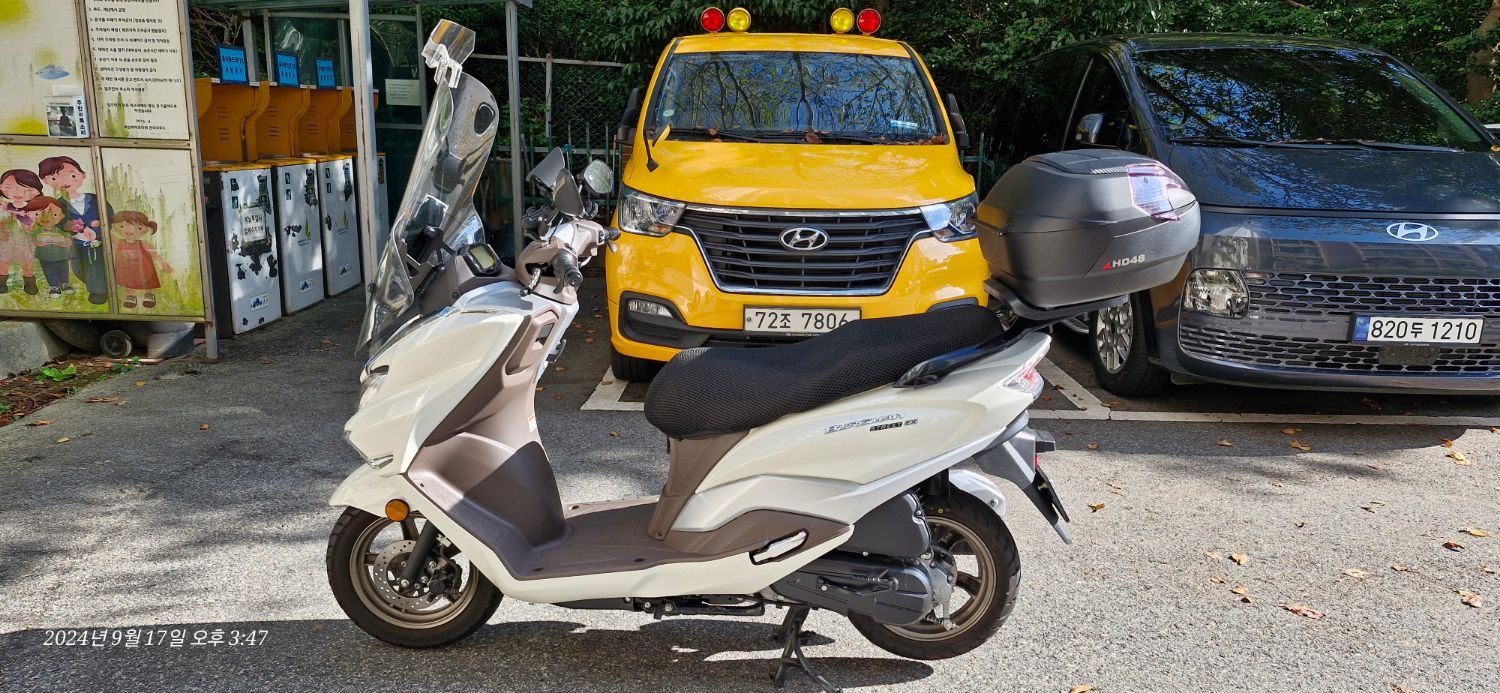 스즈키 AVENIS 125 thumb 2