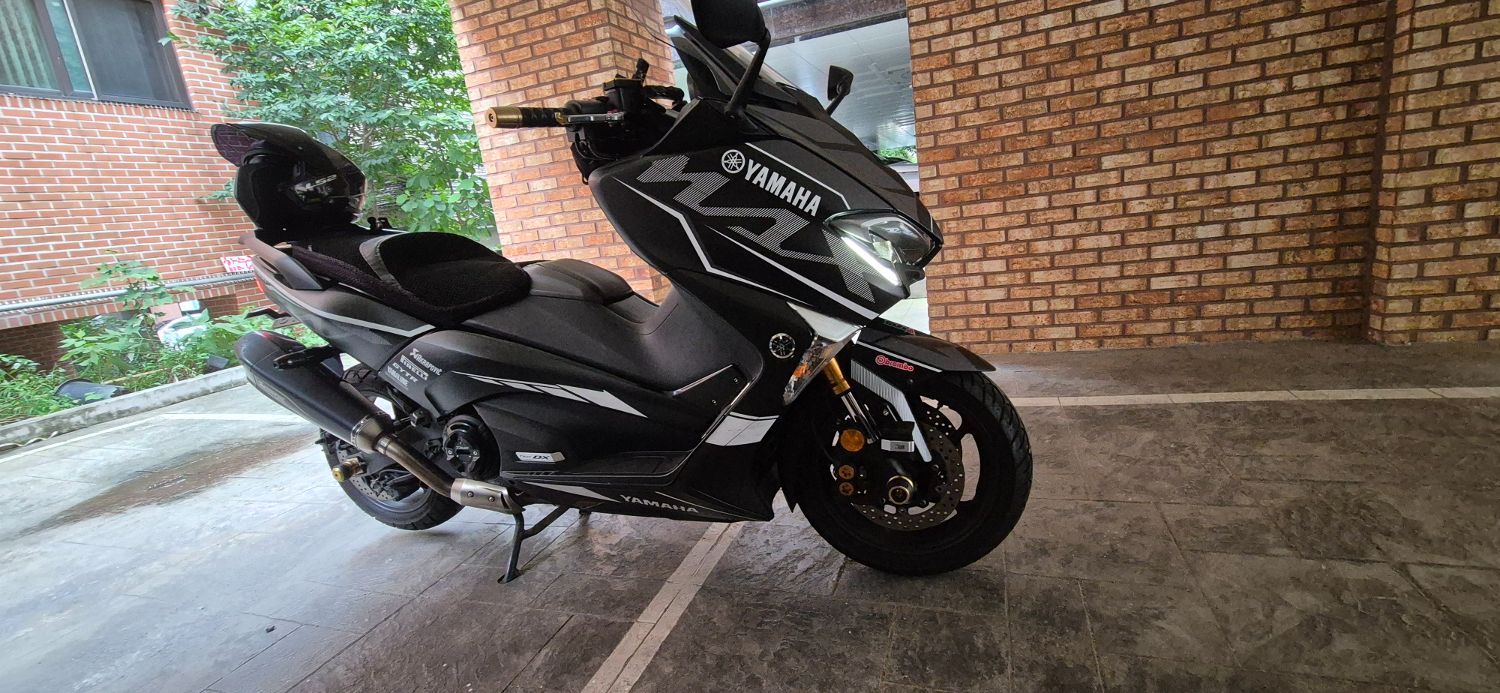 야마하 TMAX DX more