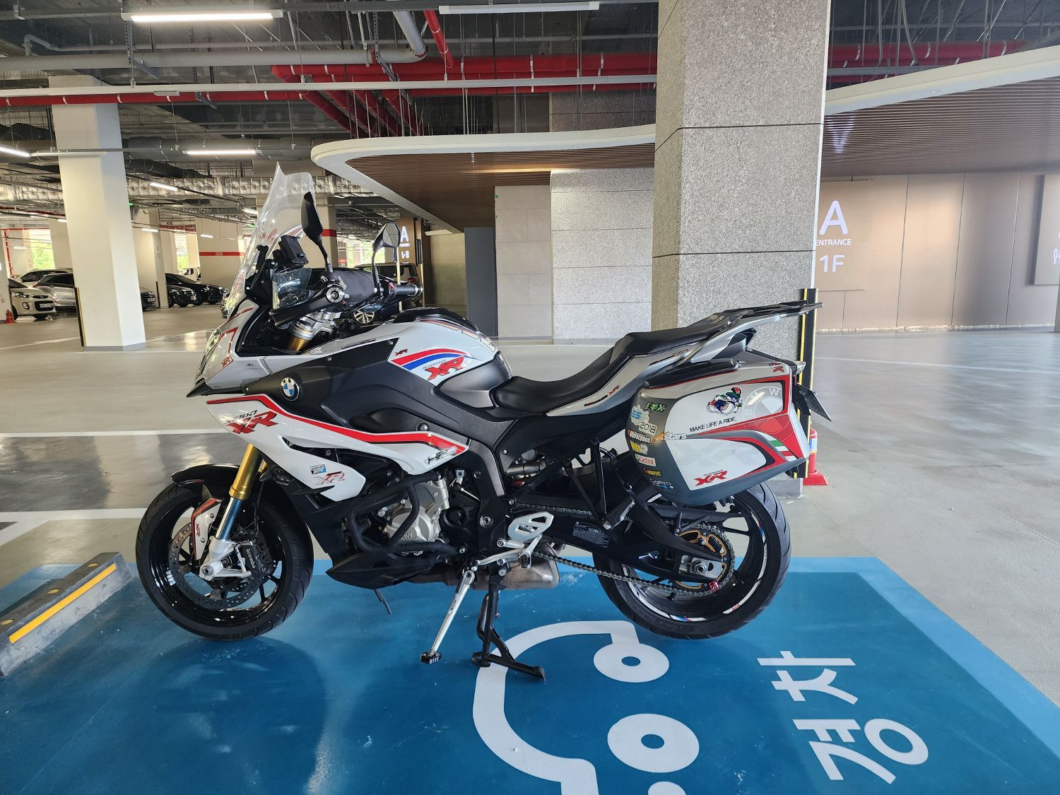 BMW S 1000 XR 2016 블랙 사진 7