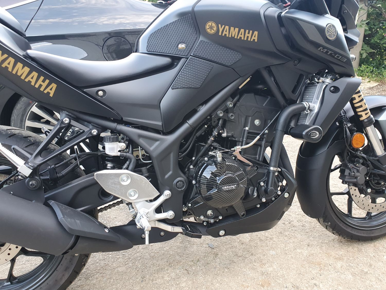 야마하 MT 03 more