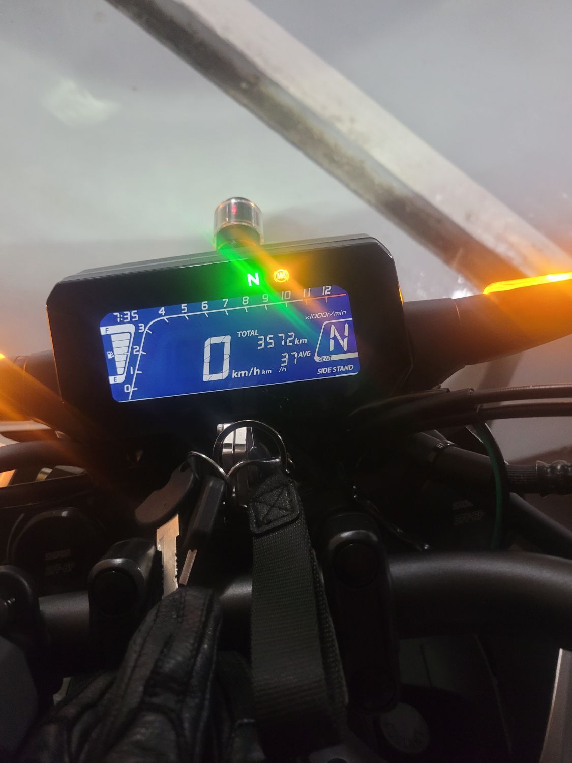 혼다 CB 125 R main