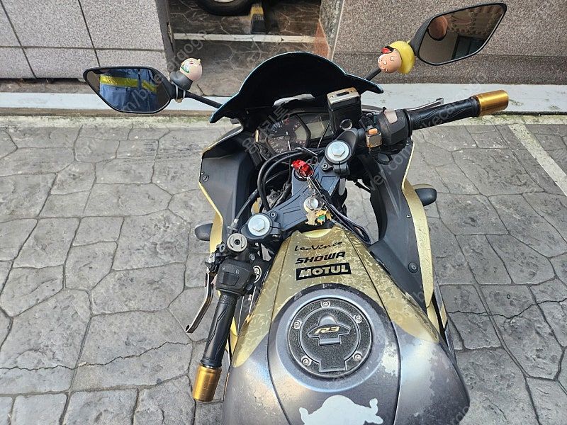 야마하 YZF R3 more