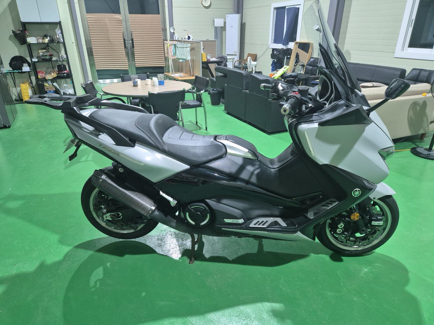 야마하 TMAX 530 more