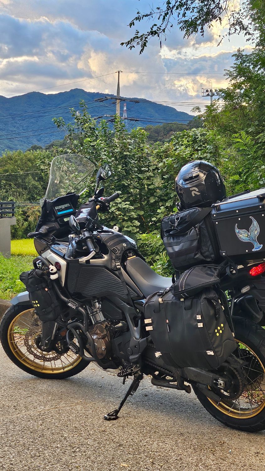 혼다 아프리카 트윈 CRF 1100 L 어드벤처 스포츠 ES DCT thumb 2