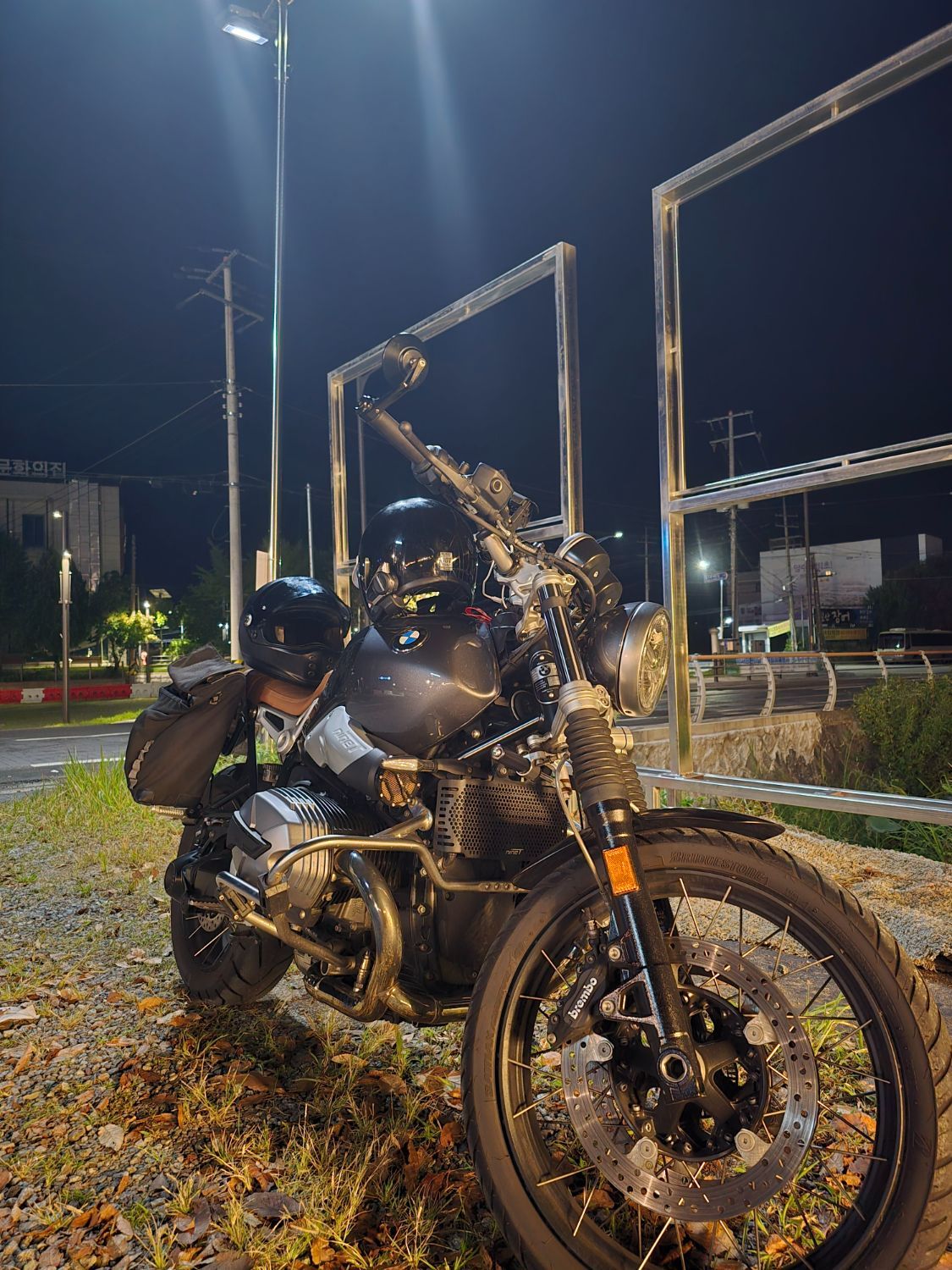 BMW R nine T 스크램블러 2021 블랙 사진 2