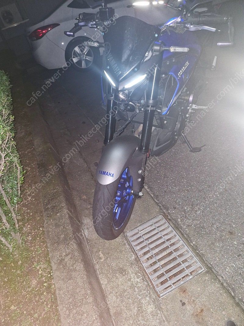 야마하 MT 03 thumb 2