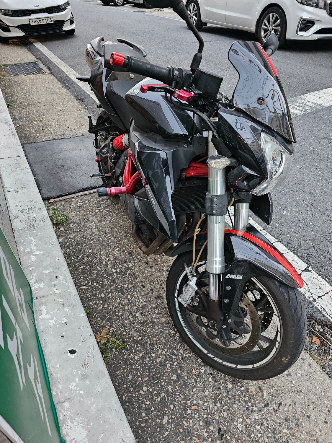 베넬리 TNT 600 I more