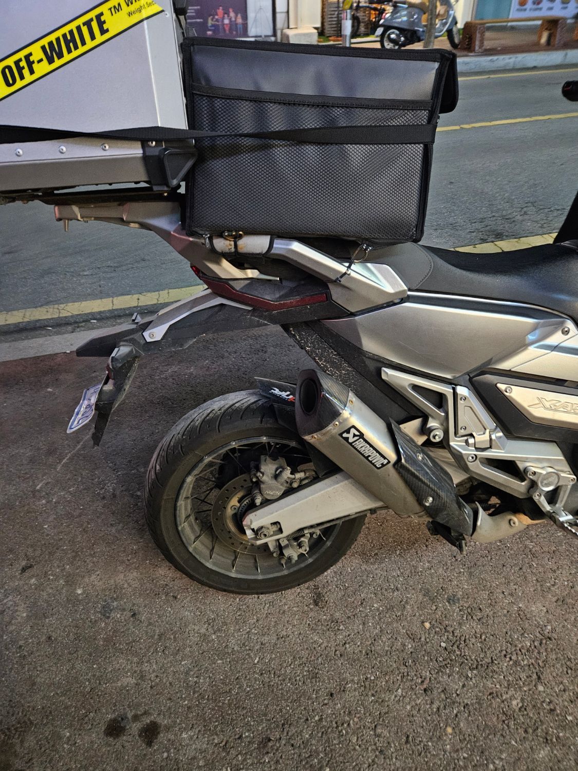 혼다 X ADV thumb 2