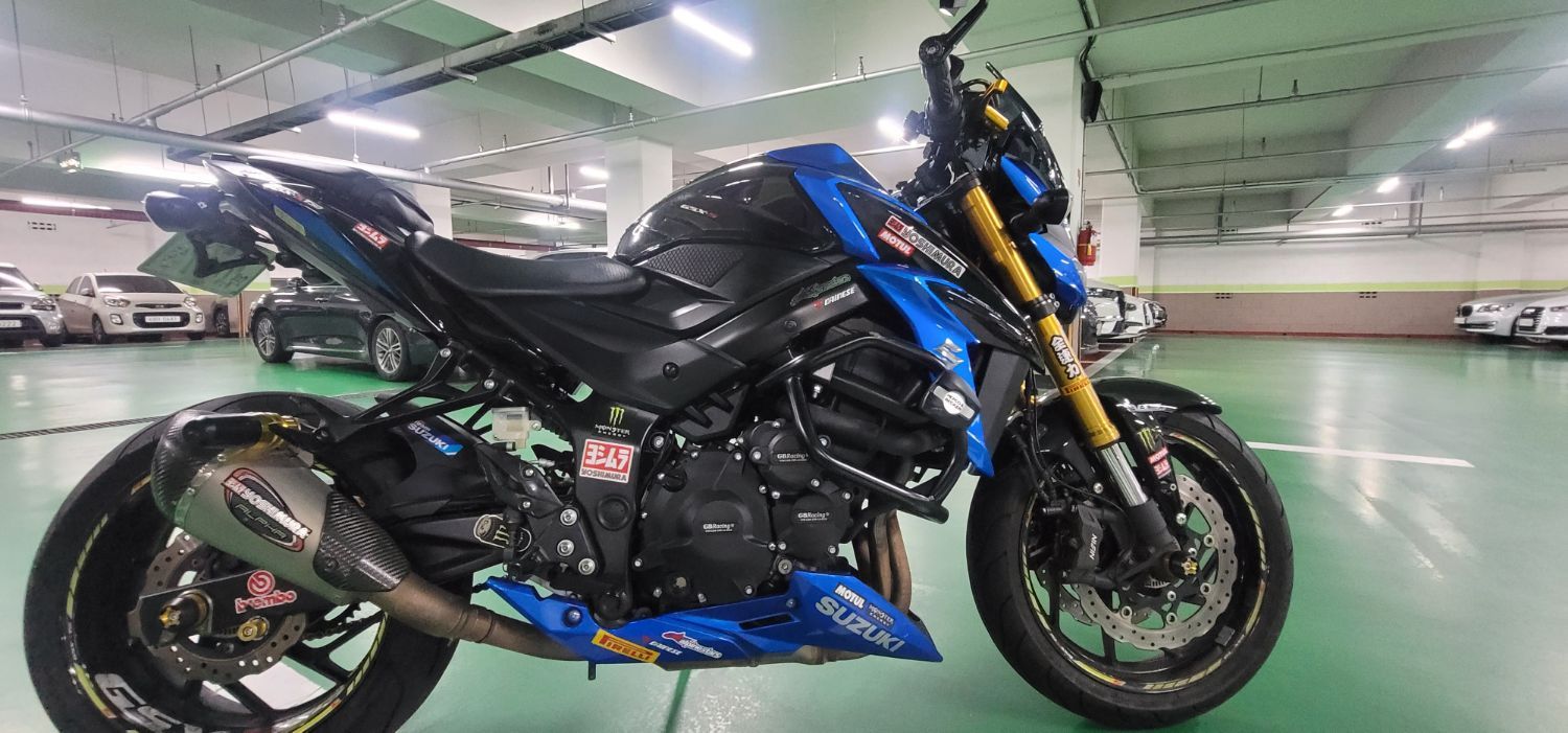 스즈키 GSX S 750 thumb 2