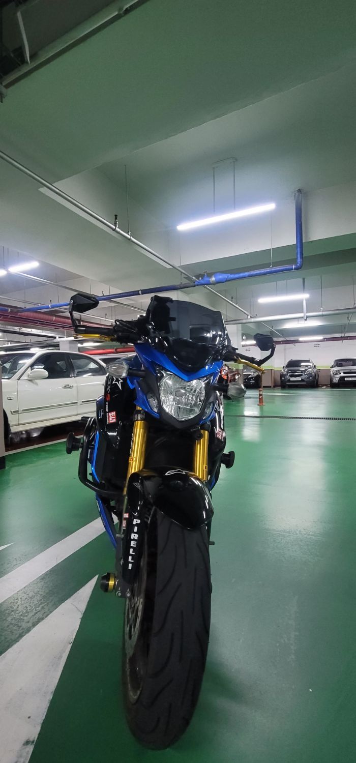 스즈키 GSX S 750 more