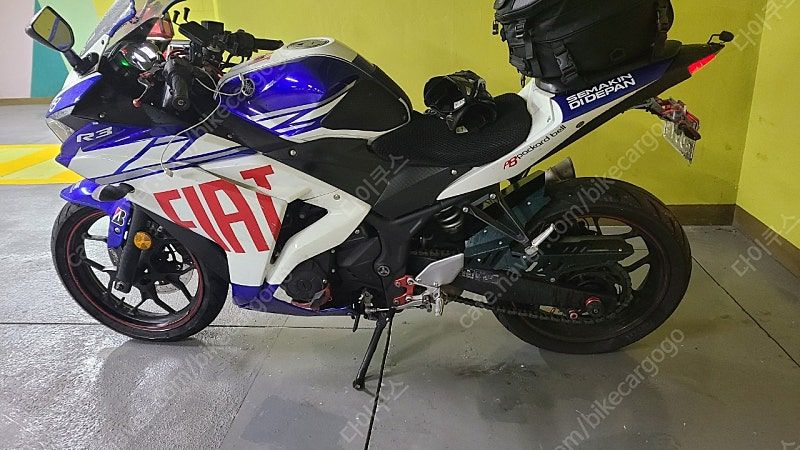 야마하 YZF R3 more