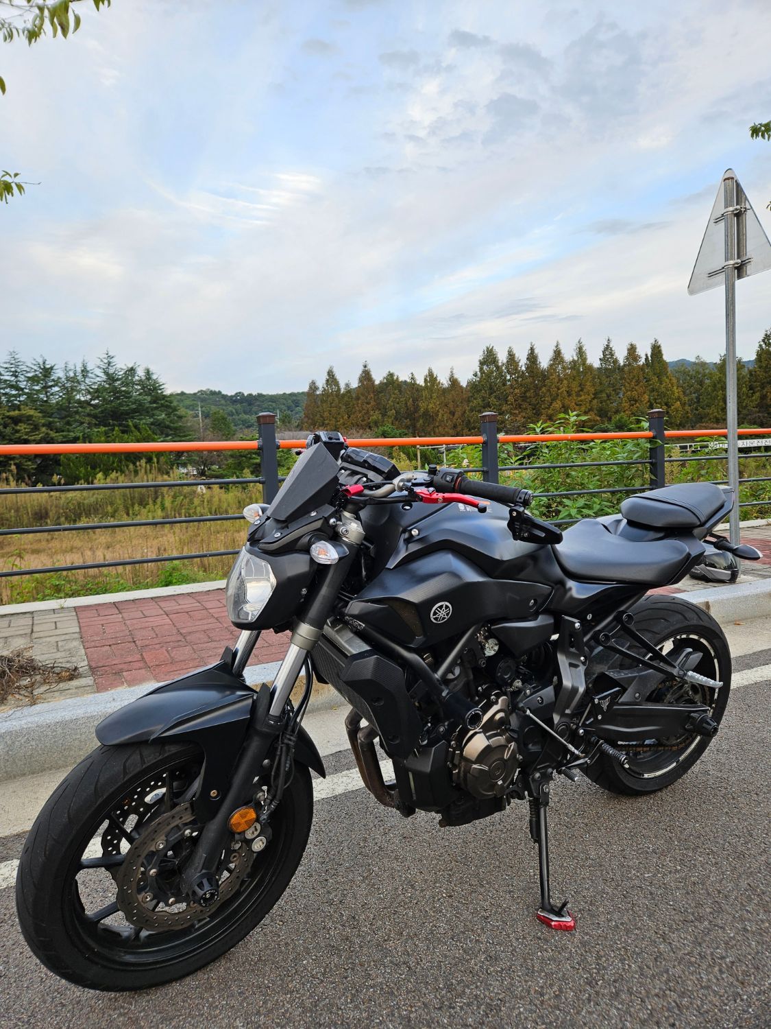 야마하 MT 07 2017 블랙 사진 4