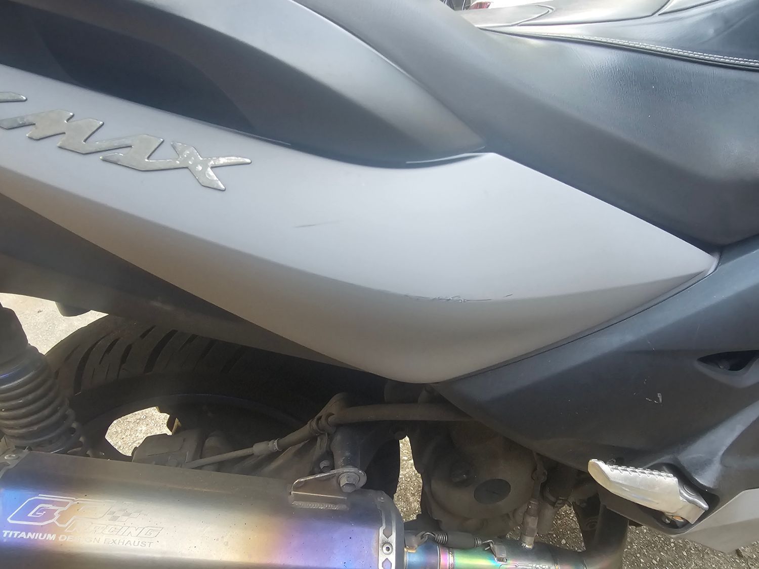 야마하 XMAX 300 ABS thumb 2