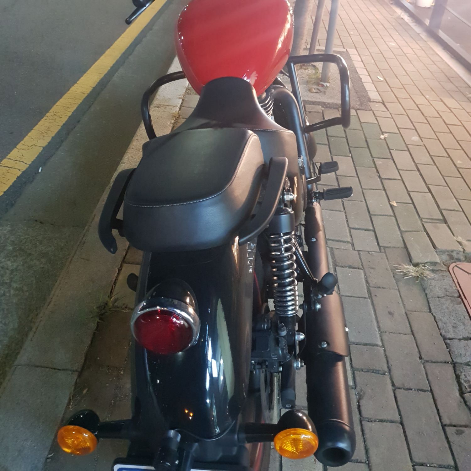 로얄엔필드 메테오 350 more