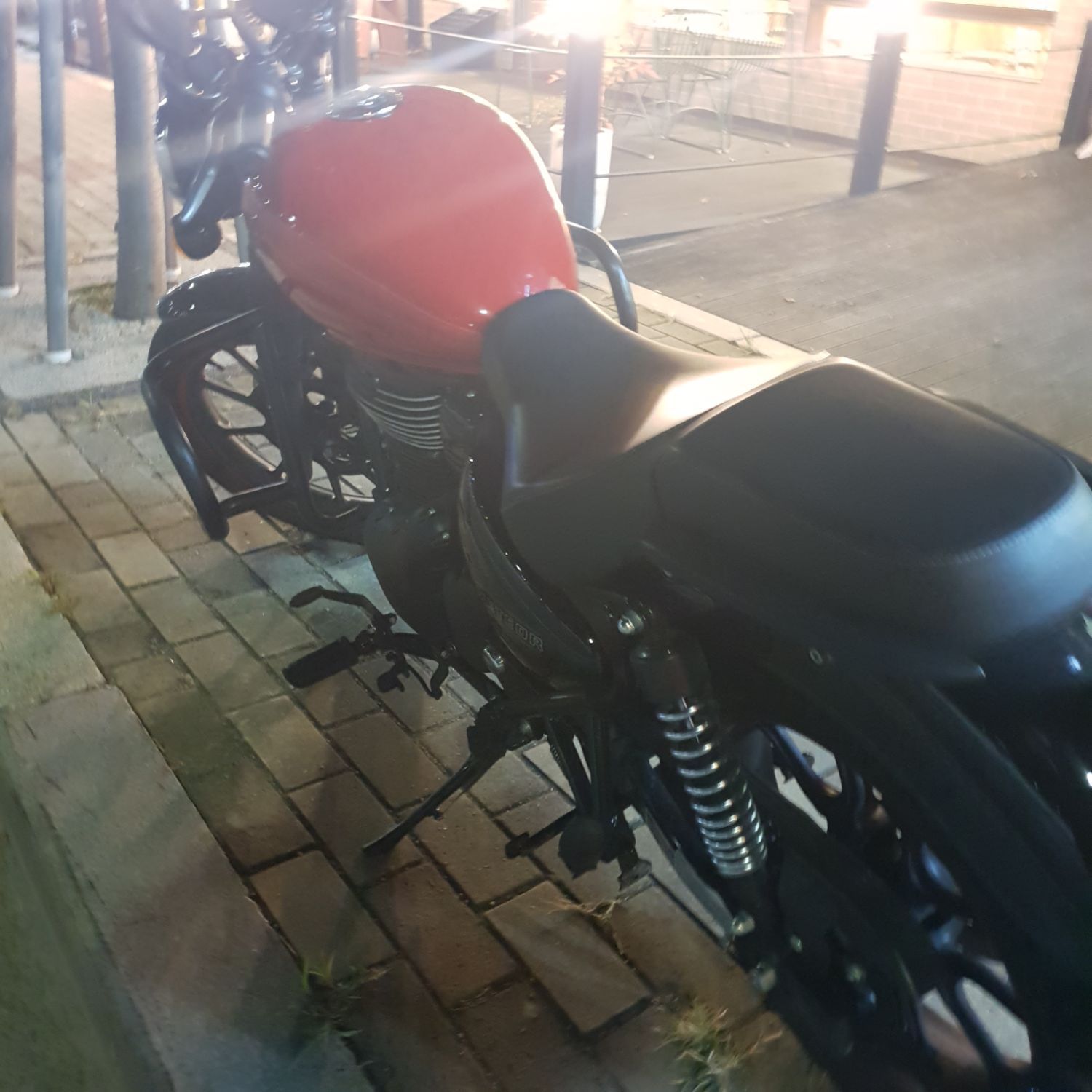 로얄엔필드 메테오 350 thumb 2